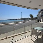 Elegante Lungomare Kennedy Appartement *